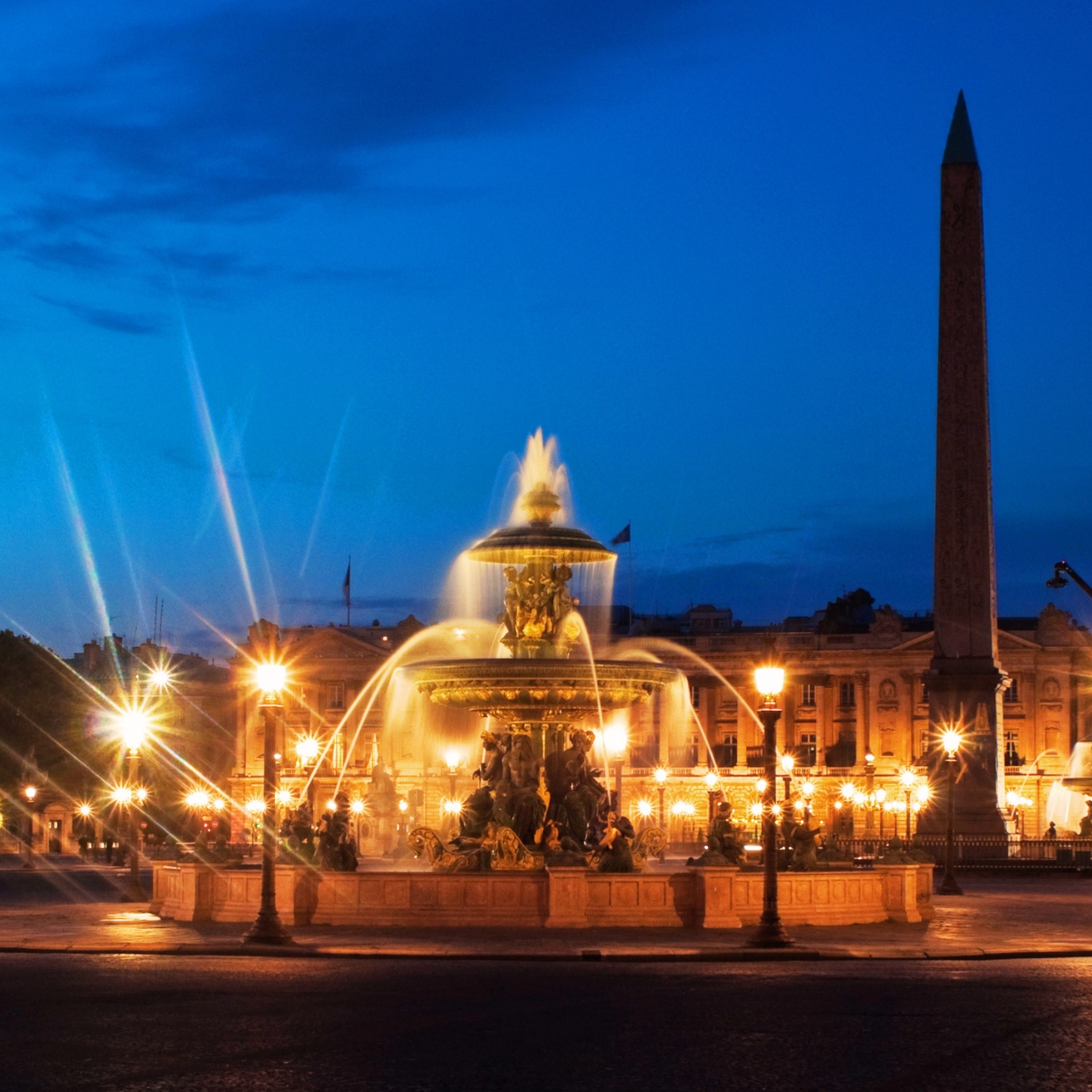 Paris Scavenger Hunt and Self-Guided Tour 2 Place de la Concorde is a majestic public square where a grand Egyptian obelisk and ornate fountains stand at the historic intersection of the Champs-Élysées and the Tuileries Garden.