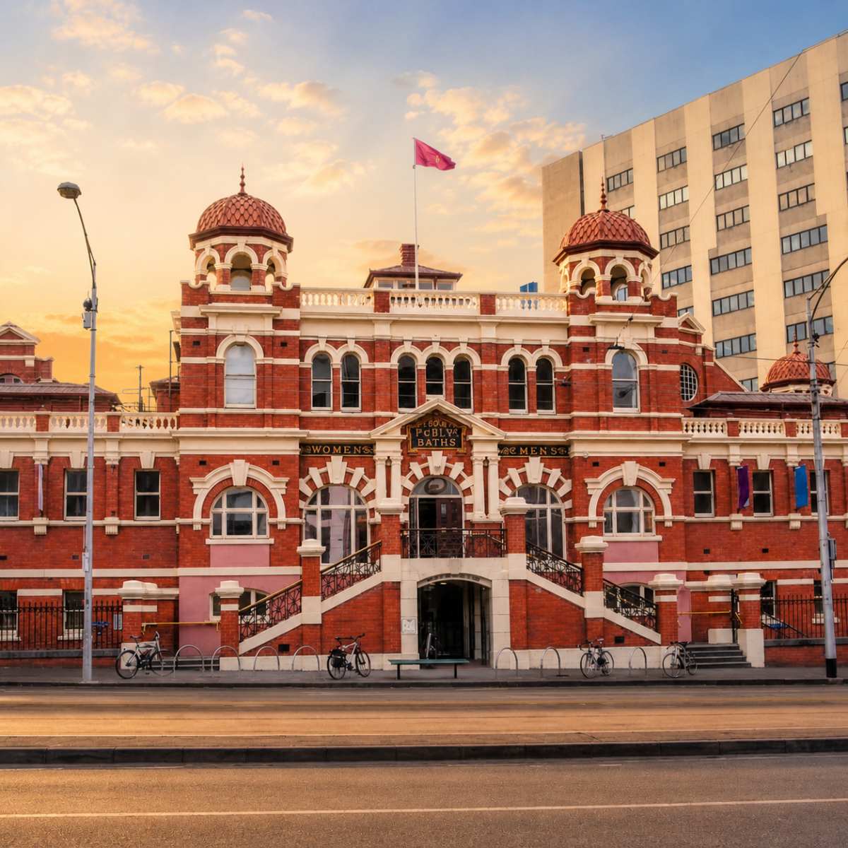 Caccia al tesoro e tour autoguidato a Melbourne 6 Il Melbourne City Baths è uno splendido edificio barocco edoardiano che dal 1860 offre alla città strutture pubbliche per il nuoto e il fitness.
