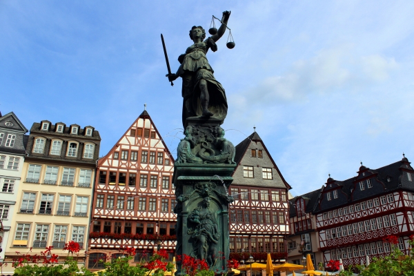 Visita guiada áudio a pé por Frankfurt 4 jogo de fuga de Frankfurt