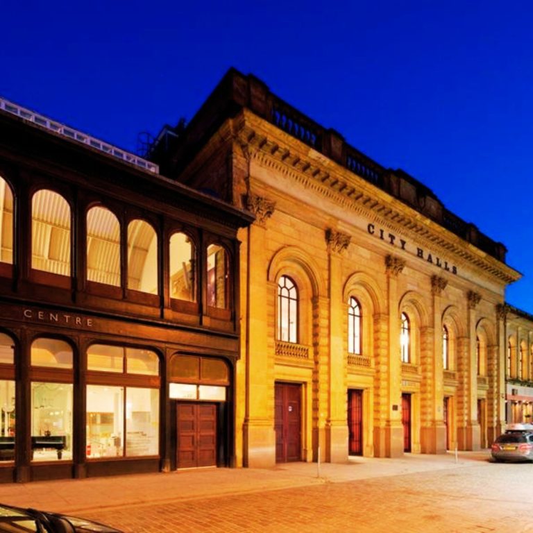 Speurtocht en rondleiding op eigen houtje door Glasgow 3 De Glasgow City Halls is een historische concertzaal in de wijk Merchant City, beroemd om zijn uitstekende akoestiek en het elegante thuis van het BBC Scottish Symphony Orchestra.