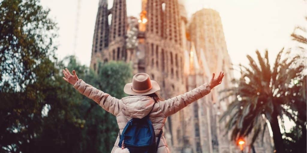 Experiencias inmersivas en Barcelona: Un tapiz de Gaudí, gastronomía y Cataluña 2 Blog Sitio 1 4