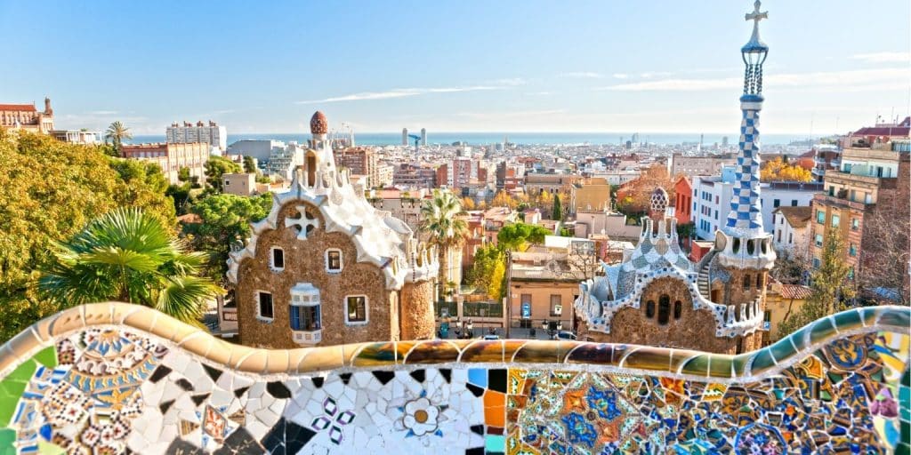 Experiencias inmersivas en Barcelona: Un tapiz de Gaudí, gastronomía y Cataluña 1 Blog Sitio 18