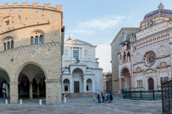 Samodzielna wycieczka piesza z audioprzewodnikiem po Starym Mieście w Bergamo 3 Spacer z przewodnikiem po Starym Mieście w Bergamo