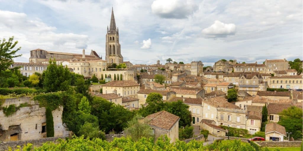 Bordeaux Immersive Experiences: Architektoniczne klejnoty, kulinarne podróże i niezbadane przygody 3 Blog Site 2
