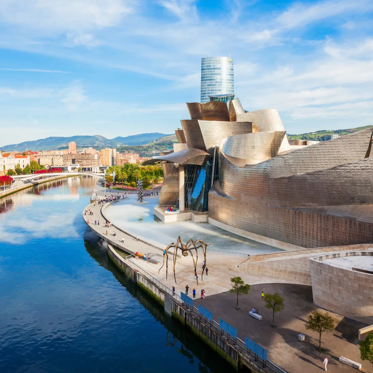 Bilbao Scavenger Hunt and Self-Guided Tour 2 The Guggenheim Museum Bilbao is a majestic titanium landmark where grand flowing curves and modern art create a monumental masterpiece.