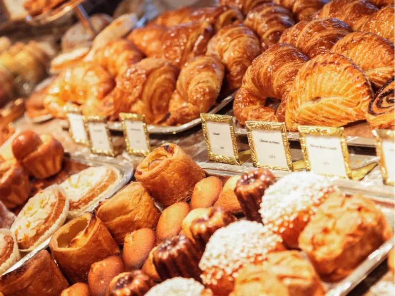 Διασκεδαστικά στοιχεία για τη Μονμάρτη: Montmartre: Κρυμμένοι πολύτιμοι λίθοι, τοπικοί θρύλοι και όσα πρέπει να κάνεις και να δεις 5 Διασκεδαστικά στοιχεία για τη Μονμάρτη και φαγητό που πρέπει να δοκιμάσετε