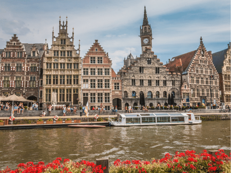 Fakten über Gent: Versteckte Juwelen, lokale Legenden und "Must Do and See" 4 Fakten über Gent und lokale Legenden