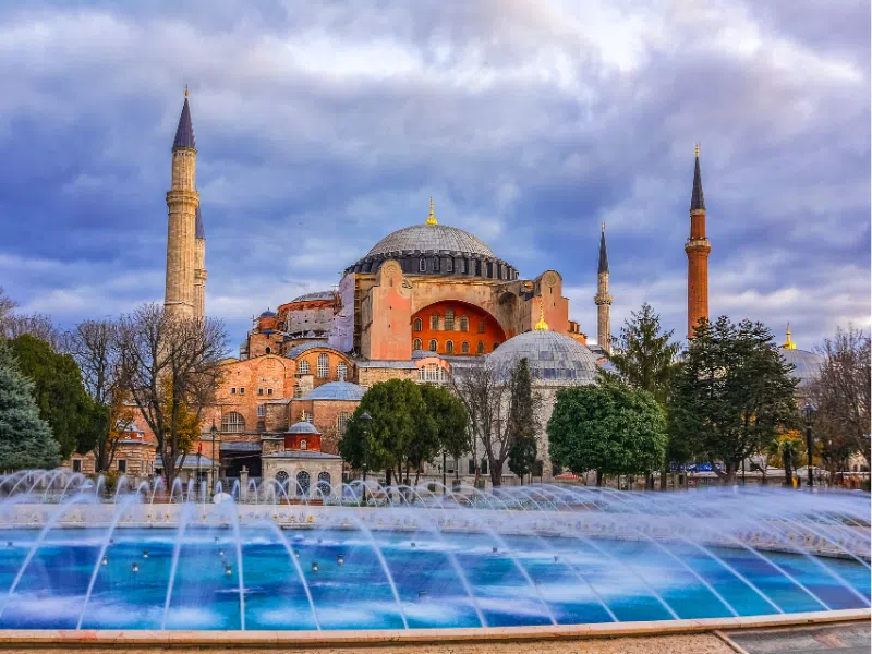 Faits amusants sur Istanbul : joyaux cachés, légendes locales et choses à faire et à voir 4 Dessin sans titre 13 6