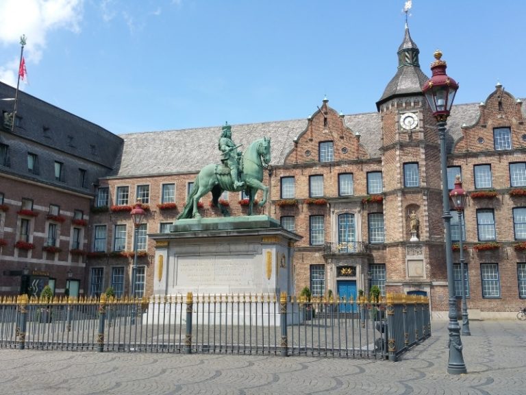 fun facts about Dusseldorf
