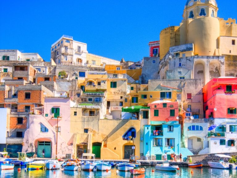 fun facts about Naples