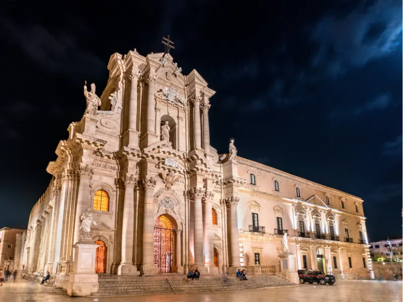 Factos divertidos sobre Siracusa: jóias escondidas, lendas locais e actividades imperdíveis 2 Factos interessantes sobre Syracuse e caraterísticas principais