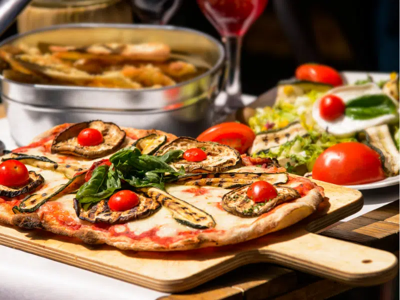 Fakten über Bozen: Verborgene Juwelen, lokale Legenden und "Must Do and See" 5 Fakten über Bozen und Essen, das man probieren muss