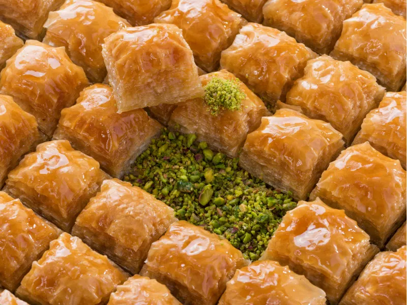 Leuke feiten over Corfu: verborgen juweeltjes, lokale legenden en wat je moet doen en zien 5 Leuke feiten over Corfu en gerechten die je zeker moet proberen
