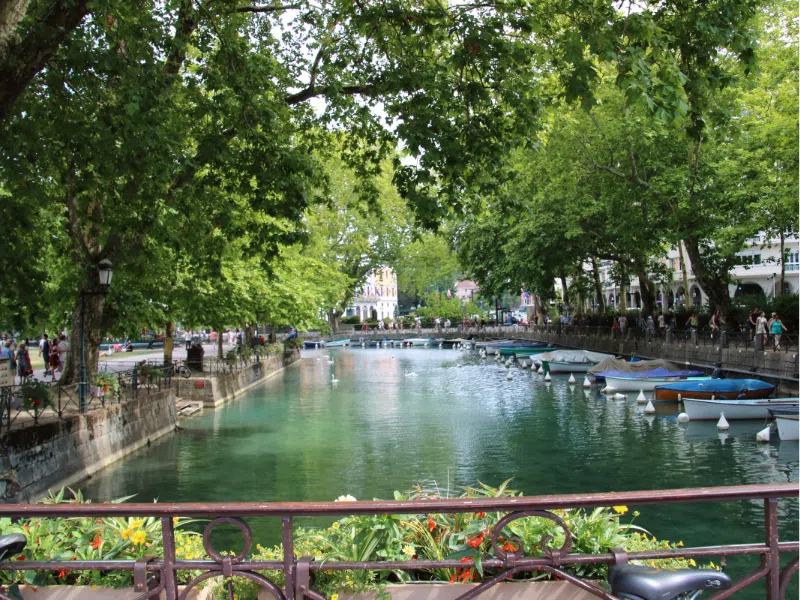 Fatti divertenti su Annecy: Gemme nascoste, leggende locali e cose da fare e da vedere 4 Fatti divertenti su Annecy e leggende locali