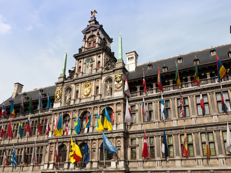 Stadhuis van Antwerpen: Een neoklassiek meesterwerk 2 Stadhuis van Antwerpen
