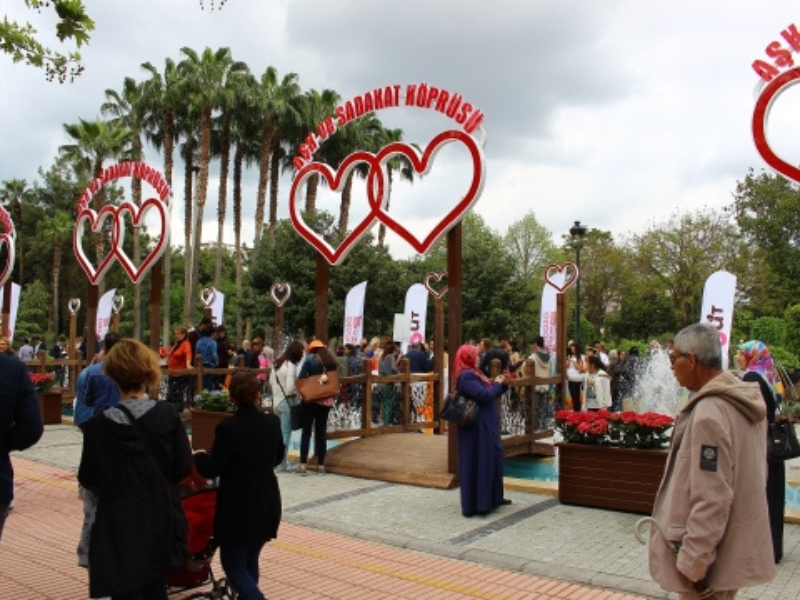 Atatürk Parkı: Un oasis natural en Antalya 2 Parque Atatürk