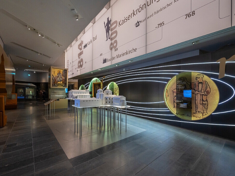 Centro Carlo Magno: Una porta sulla storia di Aquisgrana 2 Centro Carlo Magno di Aquisgrana