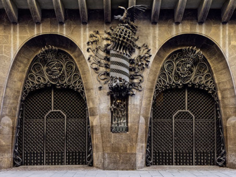 Palacio Güell: Una obra maestra del Modernismo 2 Palacio Güell