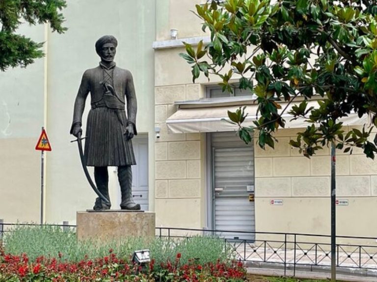 Ioannis Makriyiannis Statue