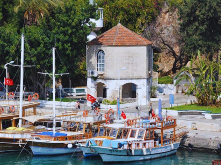 Iskele Mosque in Antalya