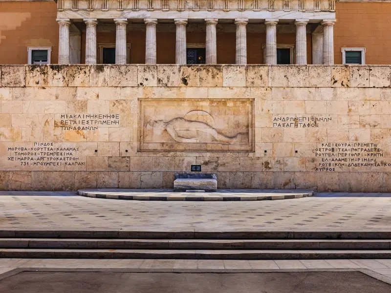 Das Denkmal des Unbekannten Soldaten: Eine Hommage an griechische Helden 1 Denkmal für den Unbekannten Soldaten