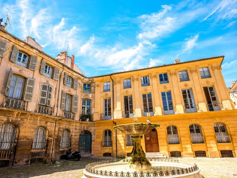 Place d'Albertas