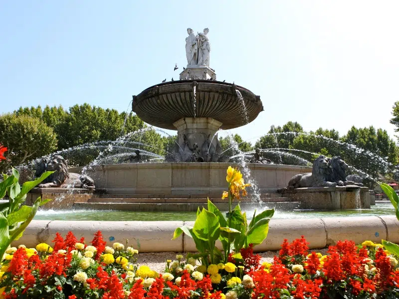 Fontaine de la Rotonde: Προβάνς 3 Fontaine de la Rotonde