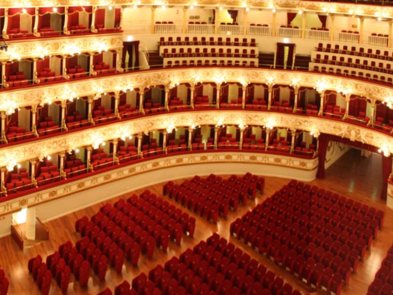 Teatro Petruzzelli: Klejnot włoskiego teatru 2 Teatro Petruzzelli