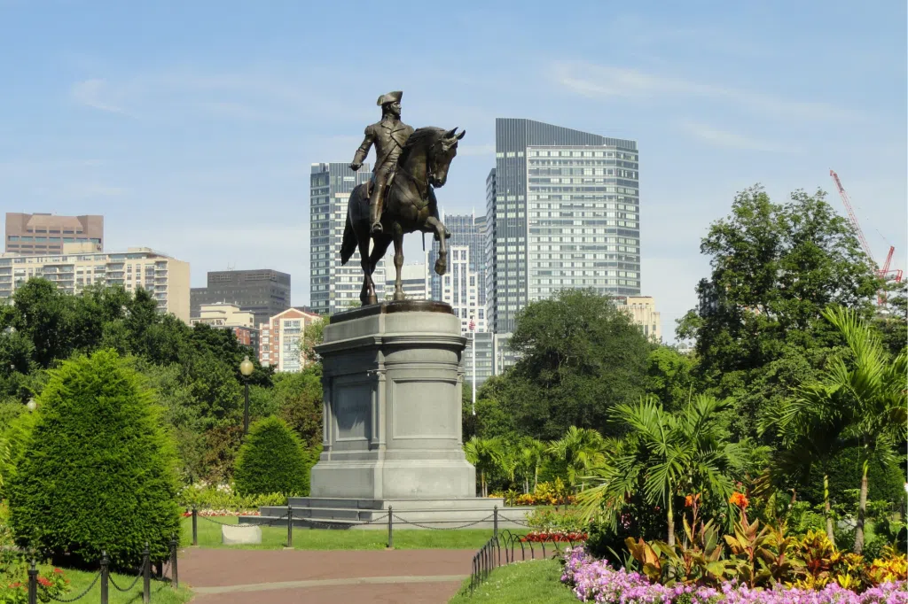 Fakten über Boston: Verborgene Juwelen, lokale Legenden und "Must Do and See" 4 Fakten über Boston und lokale Legenden