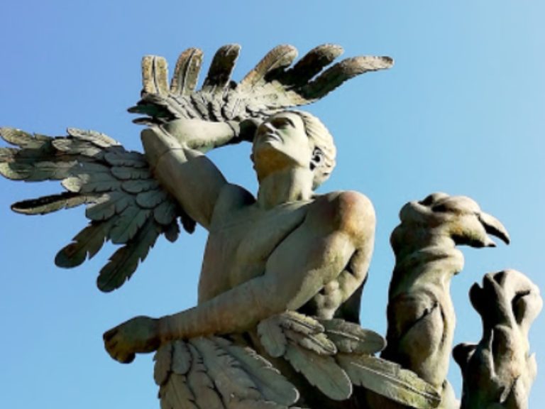 Air Force Memorial Monument in Chania