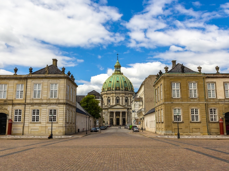 Pałac Amalienborg: Królewska rezydencja w Kopenhadze 2 Amalienborg w Kopenhadze