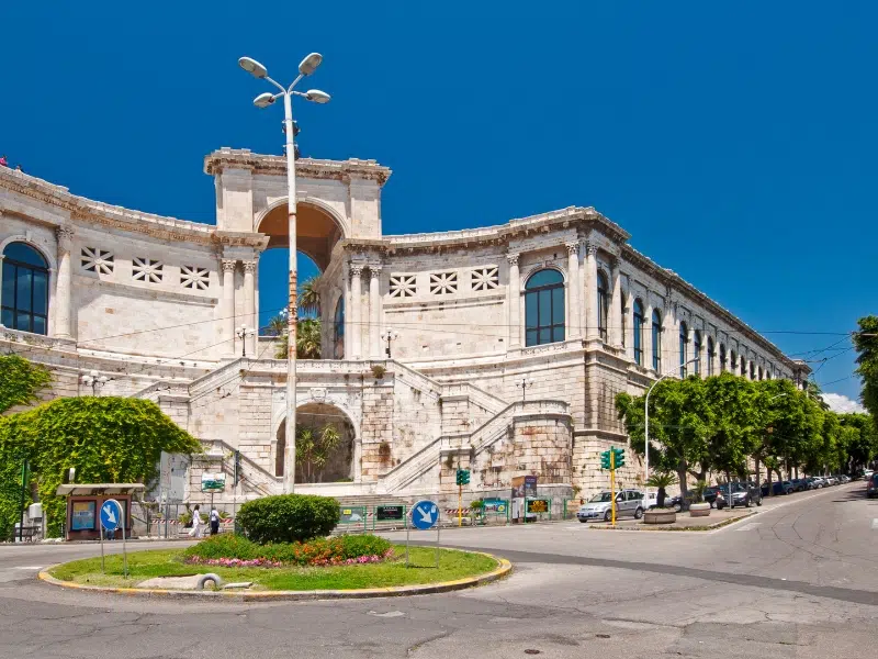 Bastione Saint Remy: Una fortaleza del pasado 3 Bastione Saint Remy en Cagliari