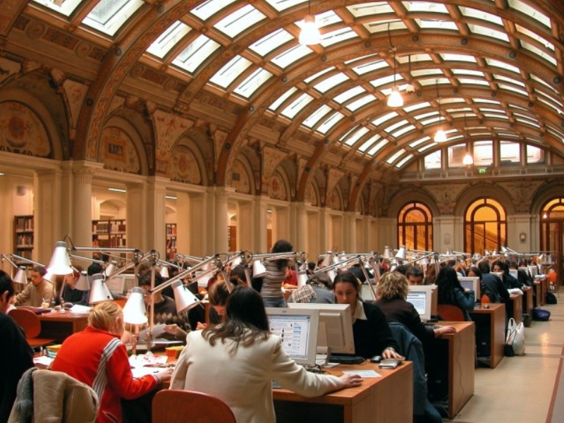 Biblioteca Salaborsa: Ένας πολιτιστικός κόμβος στην Μπολόνια 2 Biblioteca Salaborsa