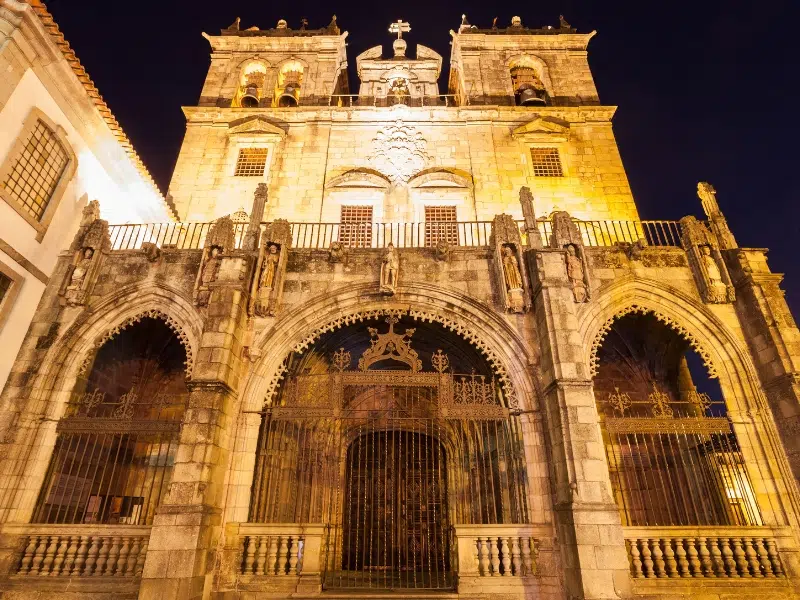 Braga Cathedral: A Timeless Masterpiece 3 Braga Cathedral