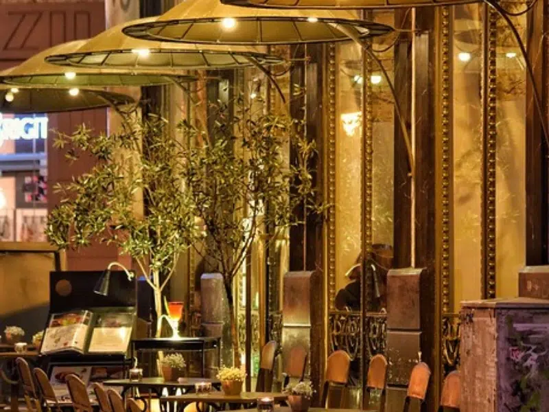 A Brasileira: Un café intemporal en Braga 3 A Brasileira en Braga
