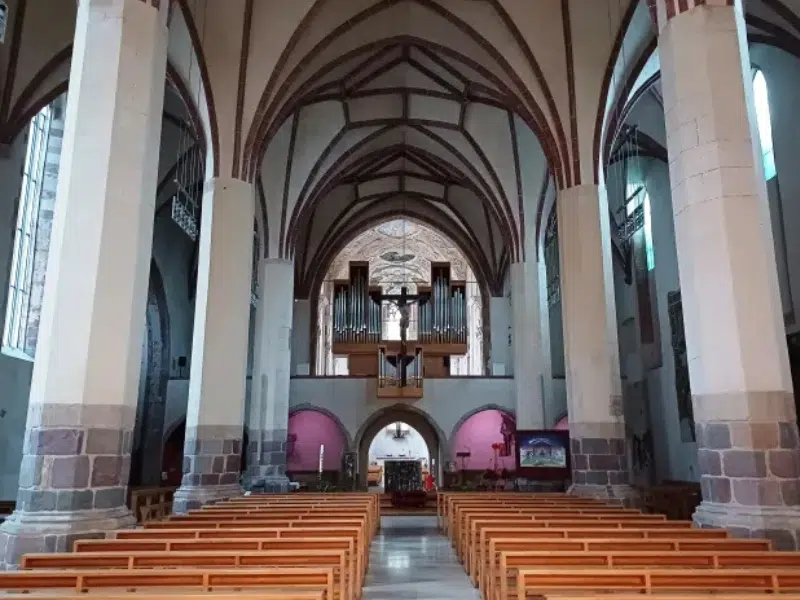 Chiesa dei Domenicani: Una obra maestra gótica 1 Chiesa dei Domenicani en Bolzano