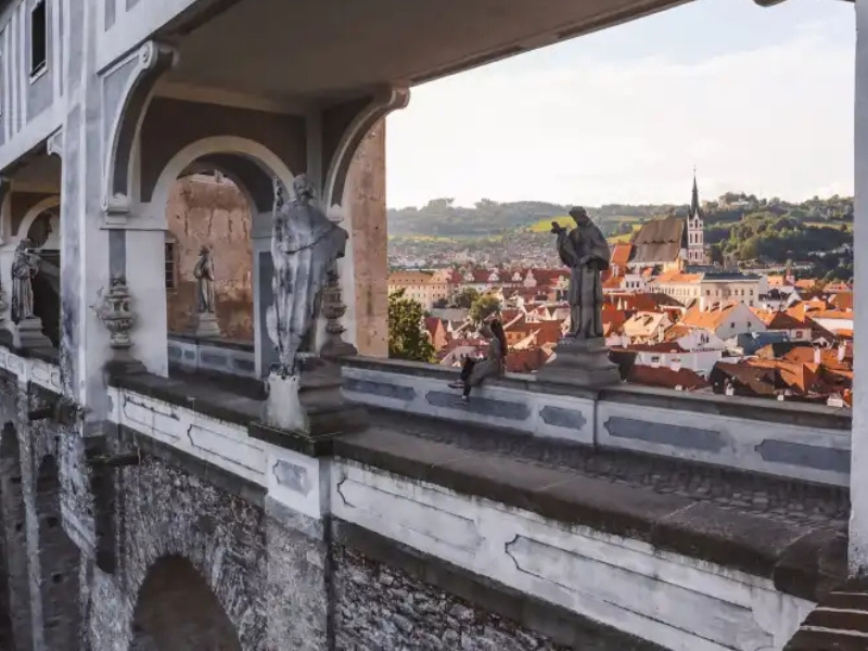 Cloak Bridge : Un trésor intemporel à Cesky Krumlov 1 Pont Cloak à Cesky Krumlov