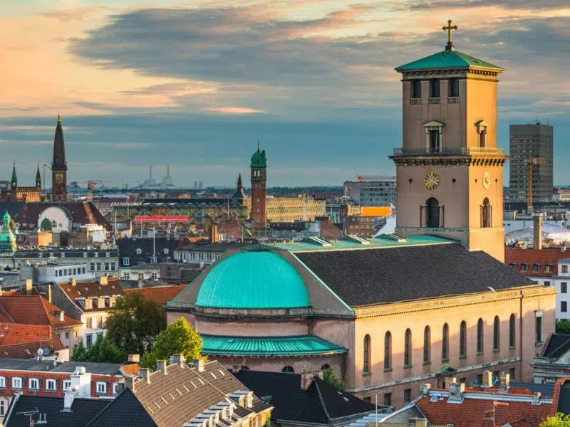 Copenhagen Cathedral: A Neoclassical Masterpiece 1 Copenhagen Cathedral