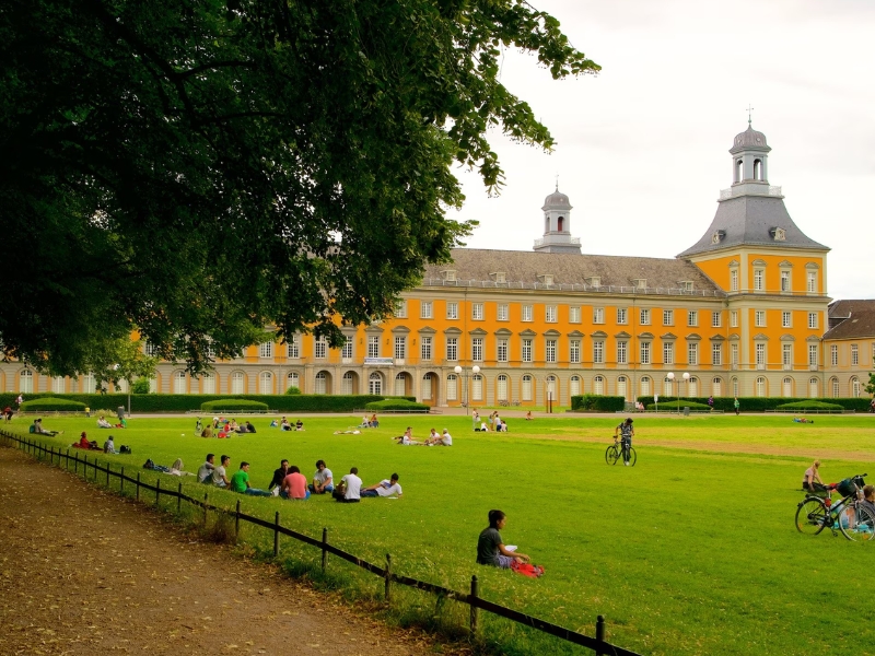 Kurfurstliches Schloss 4