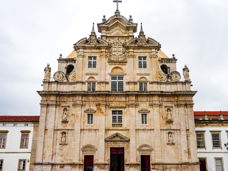 Nieuwe kathedraal van Coimbra: een barok meesterwerk 3 Nieuwe kathedraal in Coimbra