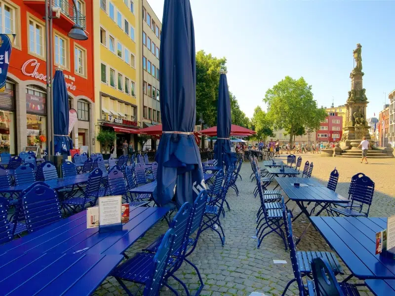 Der Alte Markt: Ein pulsierendes Herz von Köln 1 Alter Markt in Köln