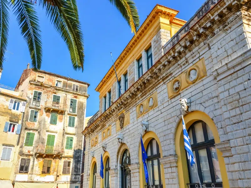 Ancien hôtel de ville ionien à Corfou