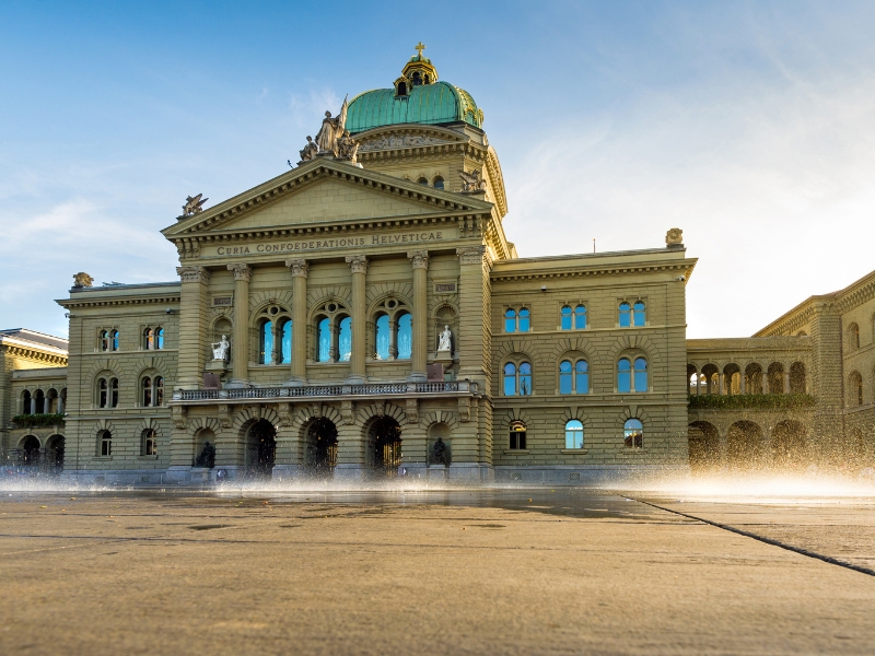 Das Schweizer Parlamentsgebäude: Ein Symbol der Schweizer Demokratie 3 Schweizer Parlament