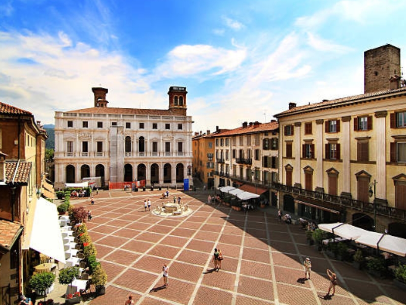 Piazza Vecchia: een tijdloos plein in het hart van Bergamo 3 Piazza Vecchia Bergamo Alta
