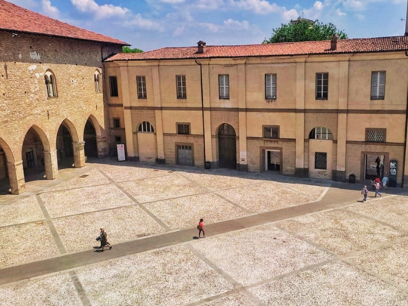 Piazza della Cittadella : Une oasis de sérénité à Bergame Haute 1 Piazza della Cittadella