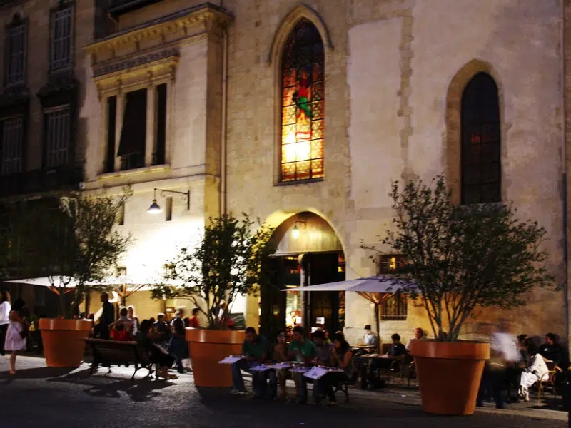 Place Camille Jullian: Ein verstecktes Juwel in Bordeaux 3 Platz Camille Jullian in Bordeaux