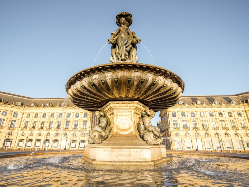 Place de la Bourse: Tijdloze elegantie 2 Place de la Bourse in Bordeaux