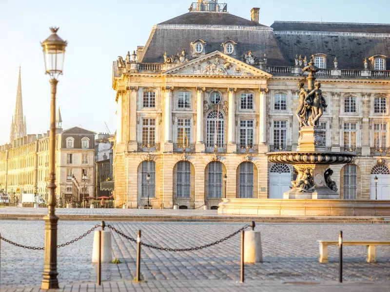 Place de la Bourse: Tijdloze elegantie 1 Place de la Bourse in Bordeaux