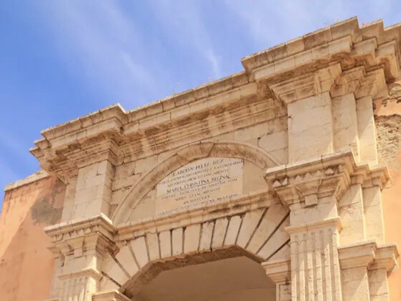 Porta Cristina: una puerta al pasado de Cagliari 2 Porta Cristina en Cagliari