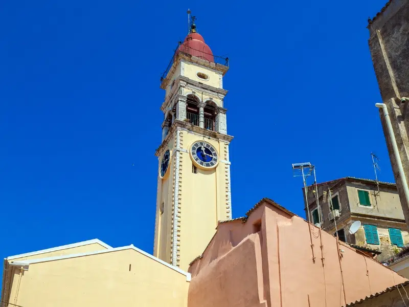 Die Kirche des Heiligen Spyridon: Eine heilige Stätte in Korfu 1 Kirche des Heiligen Spyridon in Korfu